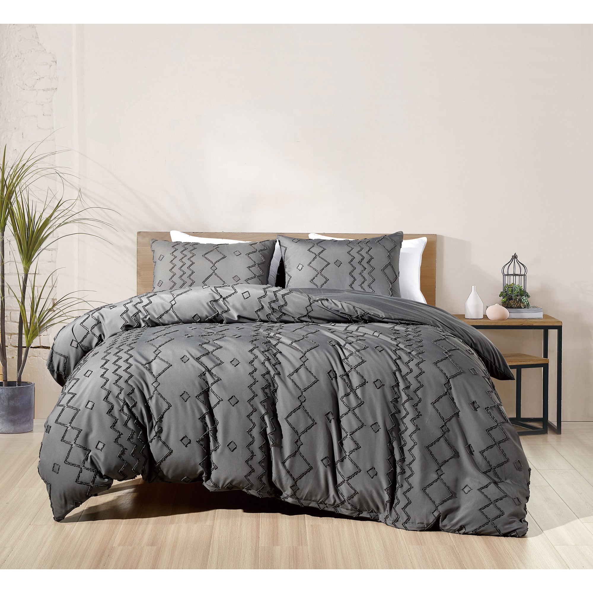 3-Piece Set: Tufted Clipped Duvet Cover